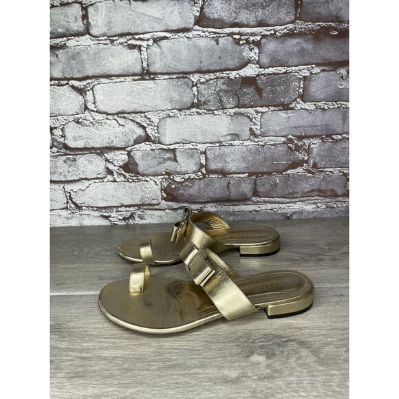 Salvatore Ferragamo Gold Leather Bow Slides Flat Sandals Women’s Sz 5.5M US/36EU - Picture 1 of 16